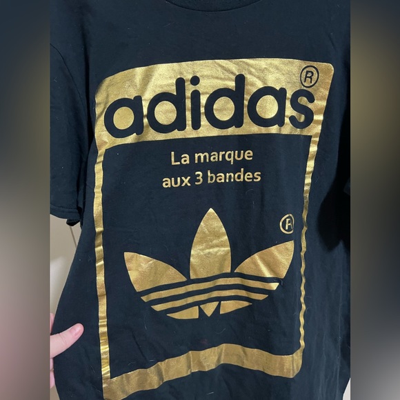 Adidas XL black and shiny gold top French writing - Picture 2 of 4